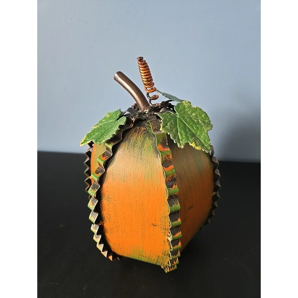 Metal Fall Harvest Pumpkin with Leaves ~ Tabletop Centerpiece Home Decor‎